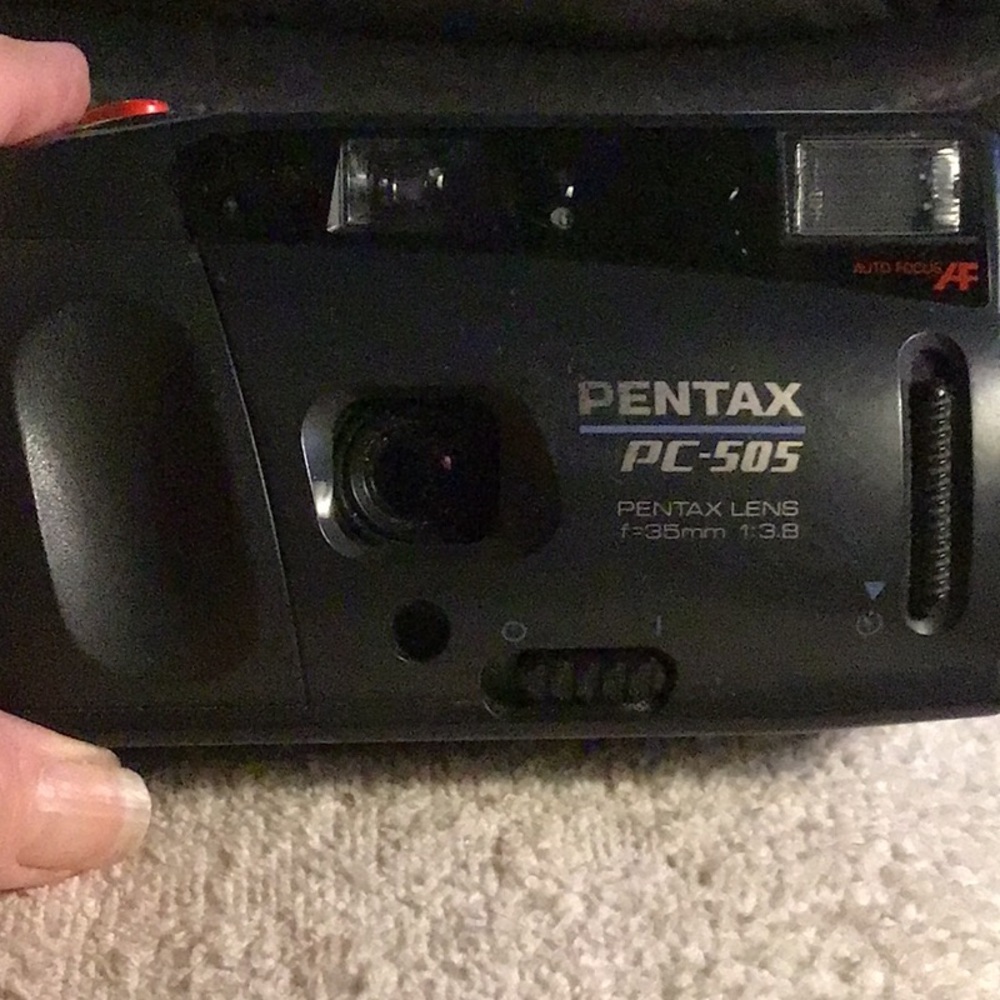 Pentax PC-505 Point & Shoot Black Camera 35mm